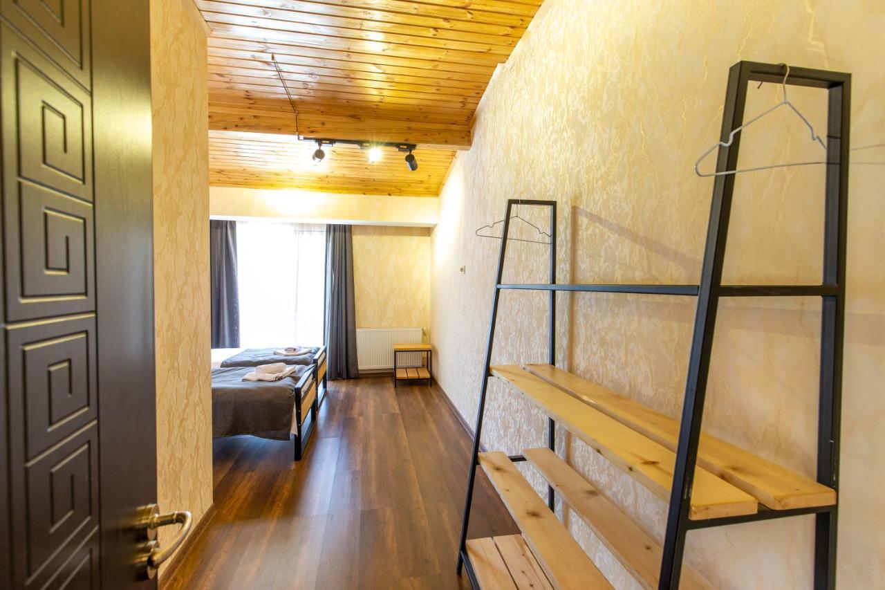 Mestia Hotel Amirani Esterno foto
