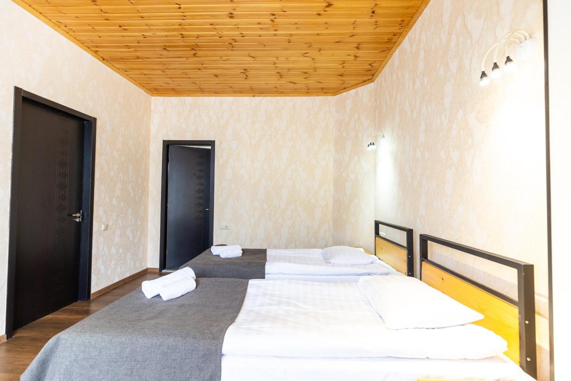 Mestia Hotel Amirani Esterno foto