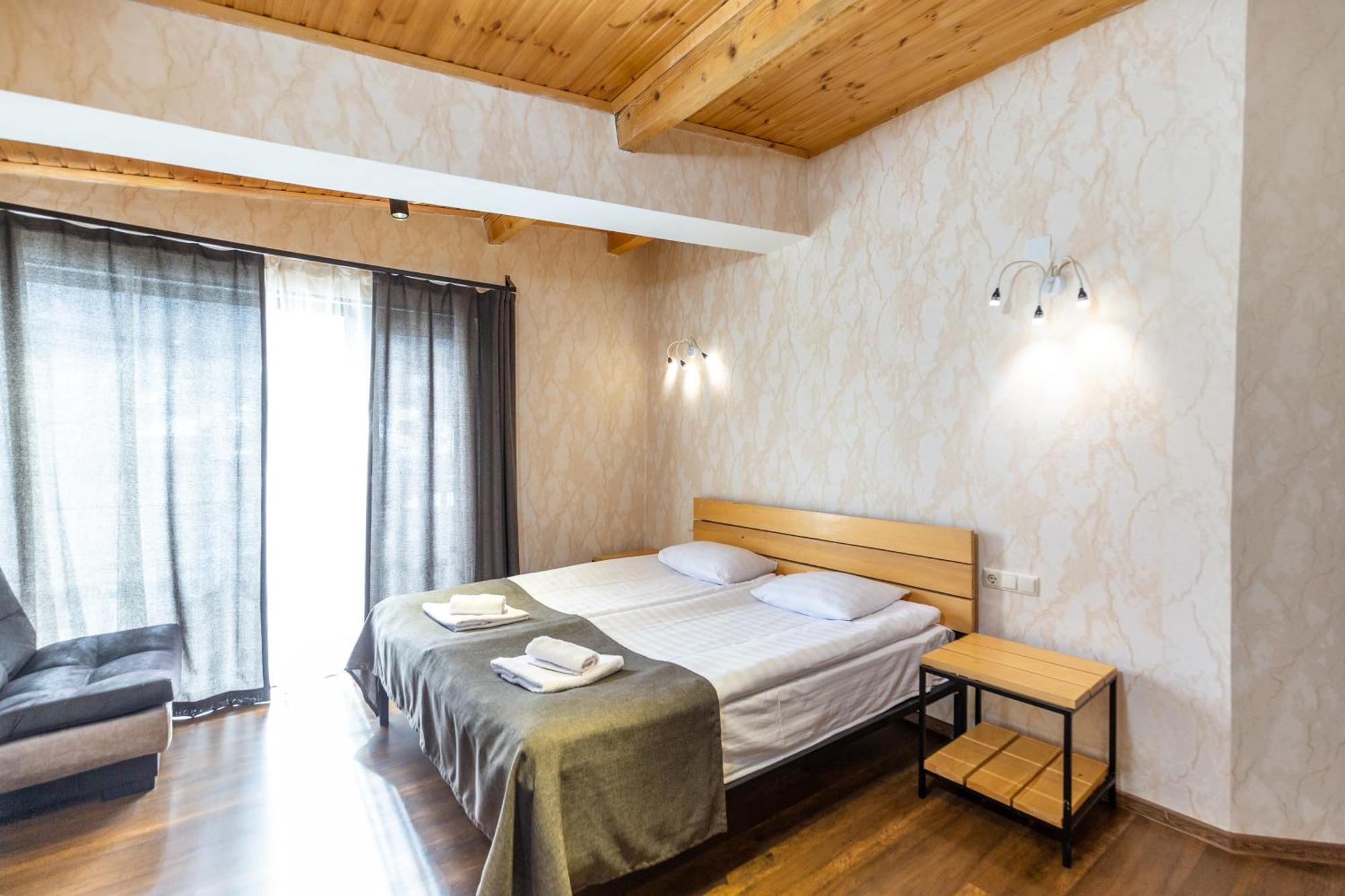 Mestia Hotel Amirani Esterno foto