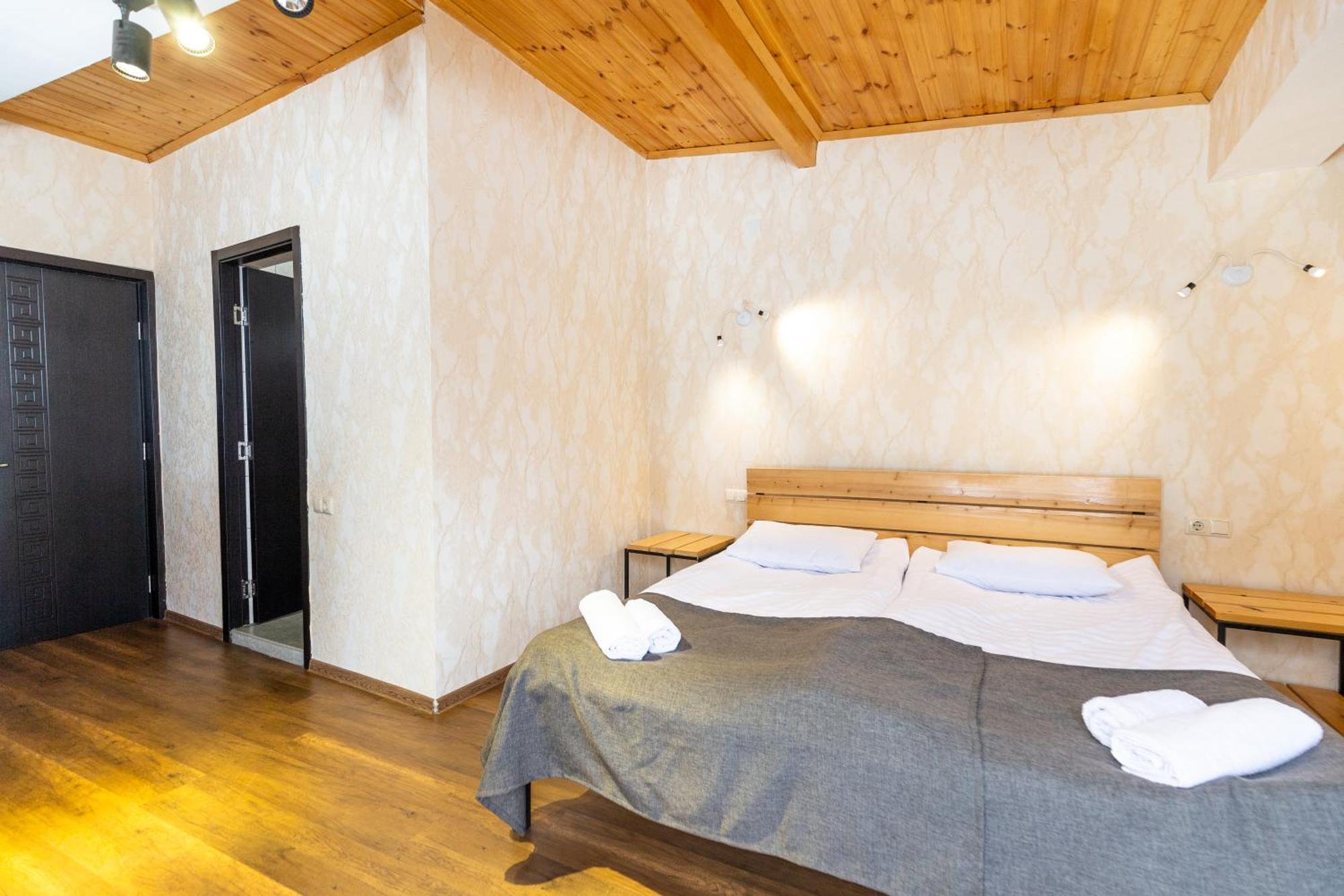 Mestia Hotel Amirani Esterno foto